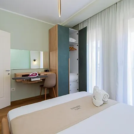 Loris 301 Apartment *